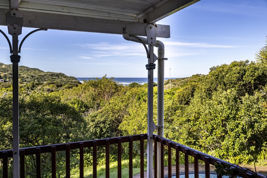 4 Bedroom Property for Sale in Nahoon Beach Eastern Cape